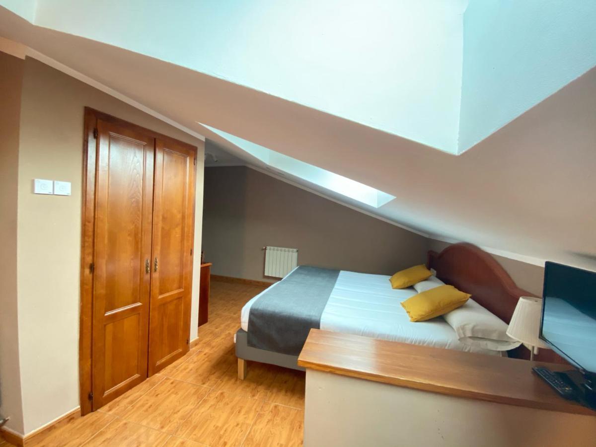 Hotel - Apartamentos Pena Santa Benia De Onis Экстерьер фото